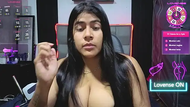 Snapshot of Rubi_boobs_ chatting on 05/08/26, 01:22 Rubi boobs online show from 05/08/26, 01:22