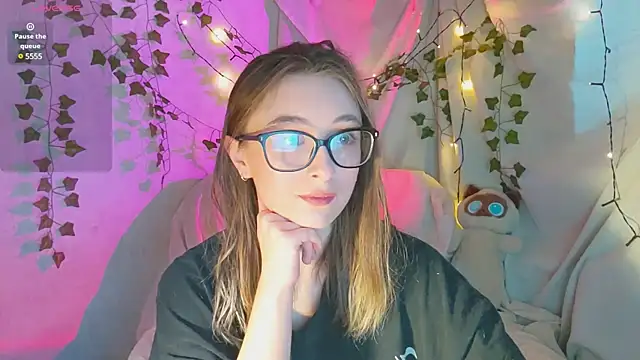 monlight  dana online show from 12/06/24, 11:54