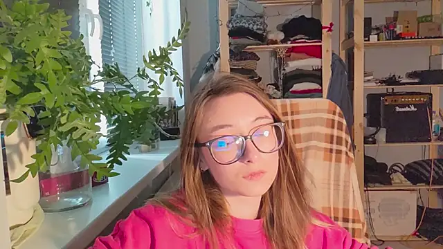 monlight  dana online show from 02/20/25, 01:08