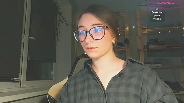 Snapshot of monlight__dana chatting on 11/08/25, 04:07 monlight dana online show from 11/08/25, 04:07