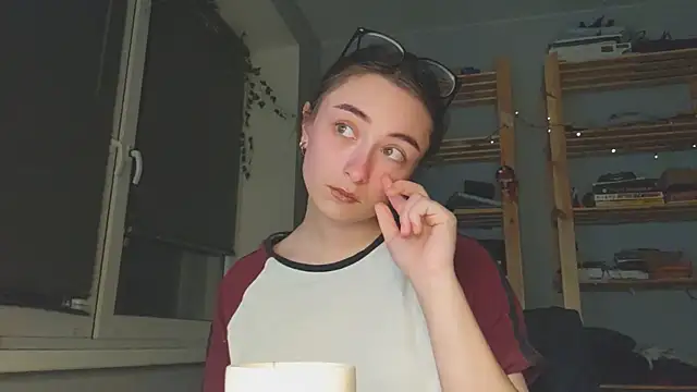 Snapshot of monlight__dana chatting on 11/29/25, 07:50 monlight dana online show from 11/29/25, 07:50