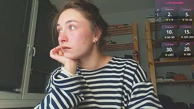 Snapshot of monlight__dana chatting on 12/05/25, 03:41 monlight dana online show from 12/05/25, 03:41