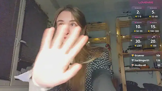 Snapshot of monlight__dana chatting on 12/13/25, 07:53 monlight dana online show from 12/13/25, 07:53