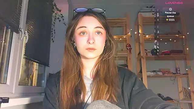 monlight  dana online show from 03/19/26, 06:45