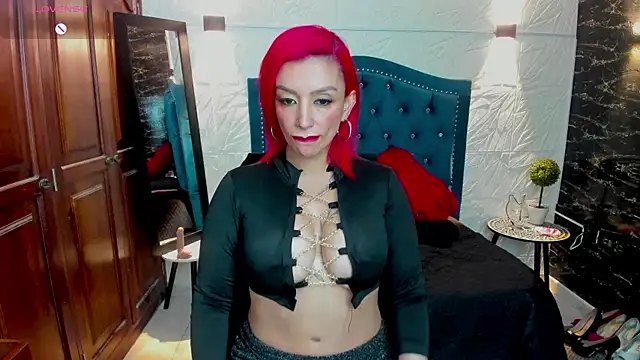 RedQueenMilf online show from 10/13/25, 08:09