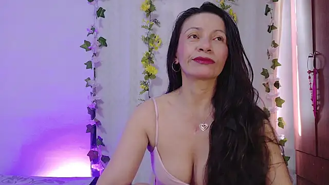 Snapshot of cattaleya1476 chatting on 07/16/26, 08:15 cattaleya1476 online show from 07/16/26, 08:15