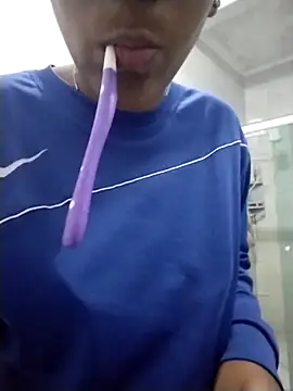 - Anny - online show from 11/07/25, 06:46