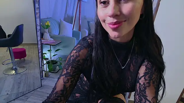 Miarouss3 online show from 01/21/25, 03:32