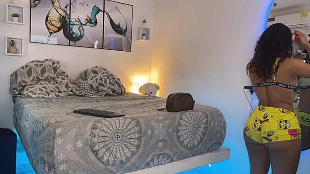 Snapshot of wendy_alejo1712 chatting on 02/06/25, 11:37 wendy alejo1712 online show from 02/06/25, 11:37