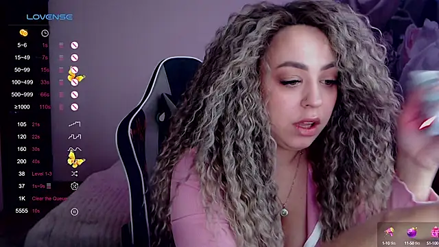  Just a queen 3 online show from 12/14/24, 10:34