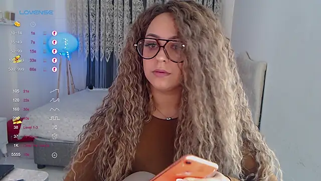  Just a queen 3 online show from 11/18/25, 11:47