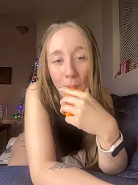 Snapshot of sage__marie chatting on 12/10/24, 02:16 sage marie online show from 12/10/24, 02:16