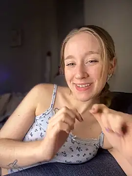 Snapshot of sage__marie chatting on 12/12/24, 02:04 sage marie online show from 12/12/24, 02:04