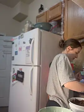 Snapshot of sage__marie chatting on 12/19/24, 10:32 sage marie online show from 12/19/24, 10:32