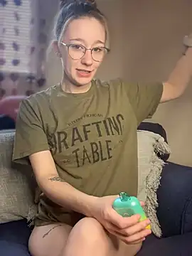 Snapshot of sage__marie chatting on 02/04/25, 02:21 sage marie online show from 02/04/25, 02:21