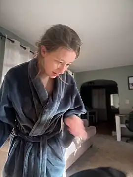 Snapshot of sage__marie chatting on 02/14/25, 01:29 sage marie online show from 02/14/25, 01:29