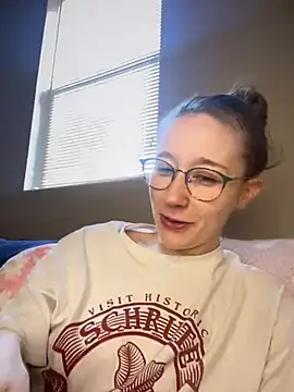 Snapshot of sage__marie chatting on 02/26/25, 01:30 sage marie online show from 02/26/25, 01:30