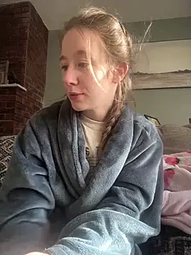 Snapshot of sage__marie chatting on 03/11/25, 01:01 sage marie online show from 03/11/25, 01:01