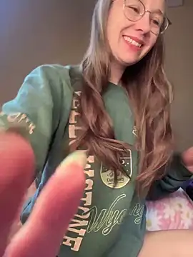 Snapshot of sage__marie chatting on 03/20/25, 02:21 sage marie online show from 03/20/25, 02:21