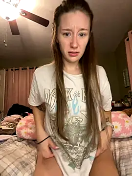 Snapshot of sage__marie chatting on 09/09/25, 10:15 sage marie online show from 09/09/25, 10:15