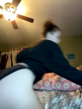 Snapshot of sage__marie chatting on 09/23/25, 09:34 sage marie online show from 09/23/25, 09:34