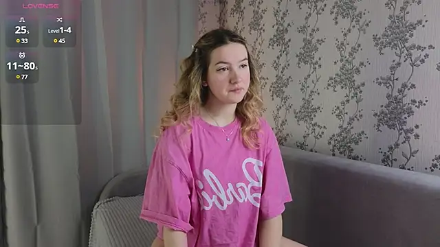 Snapshot of flawless_angell chatting on 02/07/25, 02:50 flawless angell online show from 02/07/25, 02:50