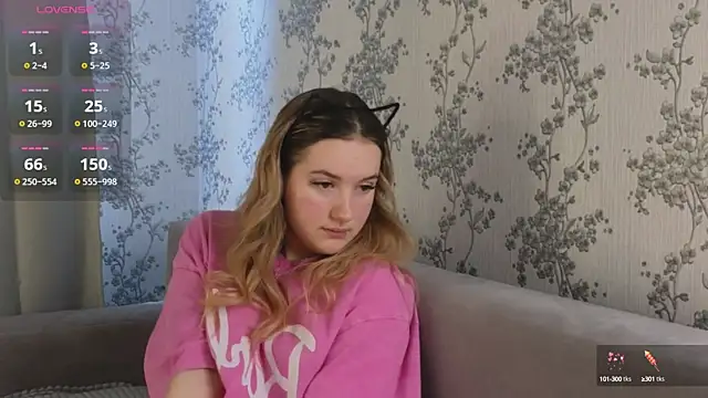 Snapshot of flawless_angell chatting on 02/28/25, 07:15 flawless angell online show from 02/28/25, 07:15