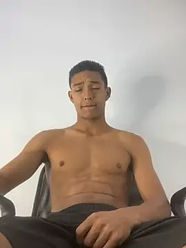 Snapshot of Demiansteven2 chatting on 02/04/26, 03:29 Demiansteven2 online show from 02/04/26, 03:29