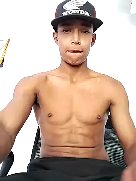 Snapshot of Demiansteven2 chatting on 02/07/26, 04:11 Demiansteven2 online show from 02/07/26, 04:11