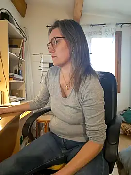 SpiceLea online show from 12/11/24, 02:54