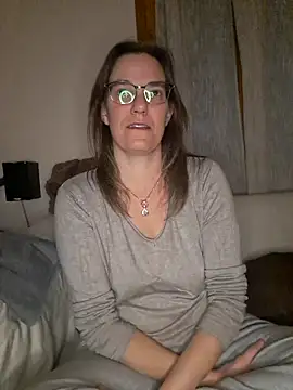 SpiceLea online show from 12/17/24, 09:16