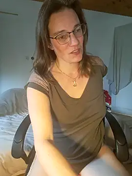 SpiceLea online show from 02/07/25, 02:58