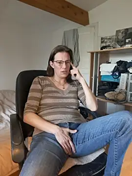 SpiceLea online show from 02/13/25, 11:06