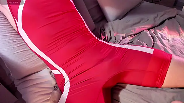 Snapshot of tailer_ chatting on 09/25/25, 04:54 tailer online show from 09/25/25, 04:54