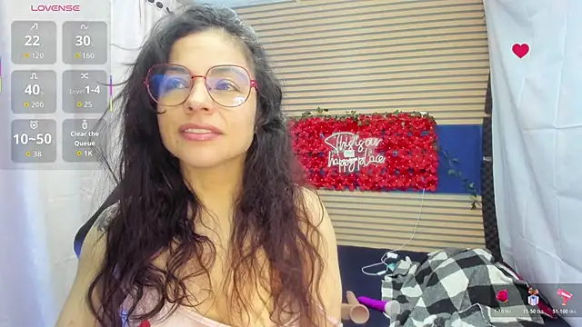 Snapshot of rosse_2504 chatting on 04/26/26, 10:02 rosse 2504 online show from 04/26/26, 10:02
