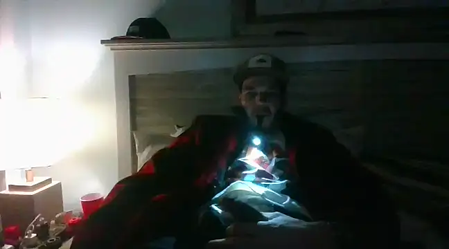 Snapshot of LongDongDaddy302 chatting on 12/08/24, 03:21 LongDongDaddy302 online show from 12/08/24, 03:21