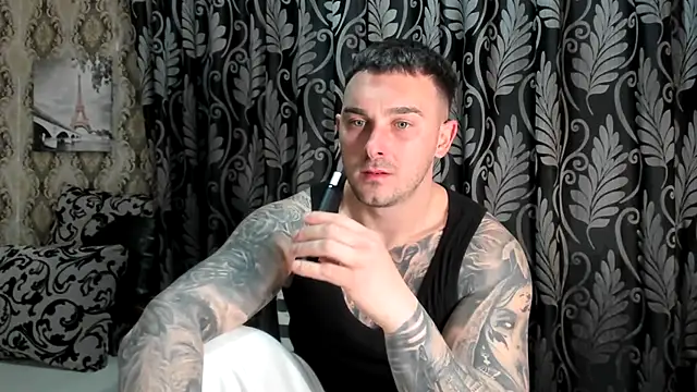 Snapshot of Jonmusclemaster chatting on 03/23/26, 09:08 Jonmusclemaster online show from 03/23/26, 09:08