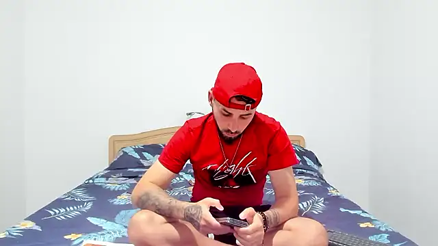 Snapshot of Jonmusclemaster chatting on 04/07/26, 07:58 Jonmusclemaster online show from 04/07/26, 07:58