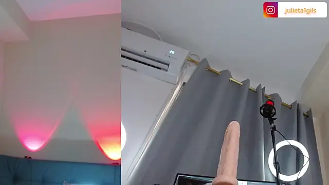 Snapshot of Juliet_dolce chatting on 11/19/25, 09:48 Juliet dolce online show from 11/19/25, 09:48