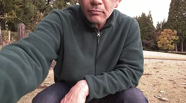 Snapshot of ge3noxxx chatting on 12/03/24, 01:19 ge3noxxx online show from 12/03/24, 01:19