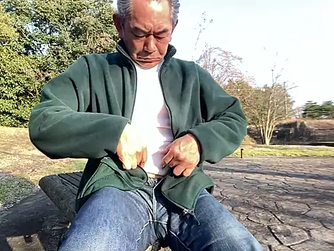 Snapshot of ge3noxxx chatting on 03/16/26, 07:45 ge3noxxx online show from 03/16/26, 07:45