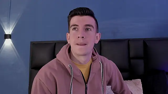 MikaelSlow online show from 09/09/25, 04:12