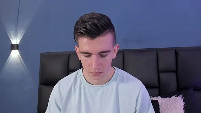 MikaelSlow online show from 10/04/25, 04:10