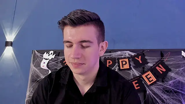 MikaelSlow online show from 11/01/25, 04:25