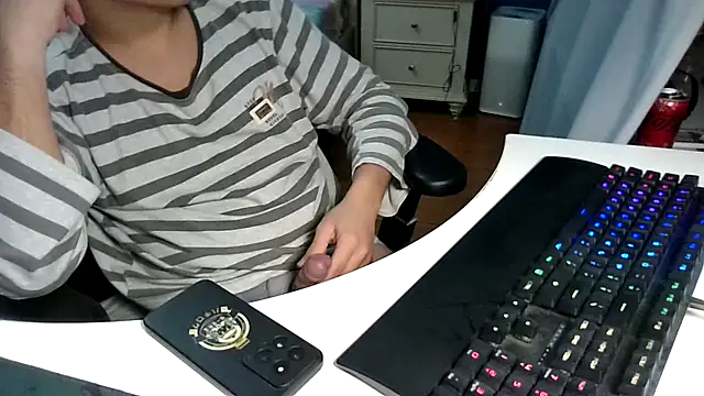 Snapshot of big-pig chatting on 02/16/26, 02:46 big-pig online show from 02/16/26, 02:46