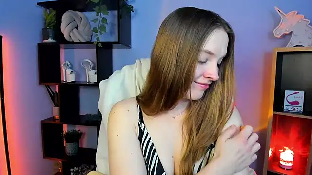 Snapshot of kenzie_x chatting on 03/05/25, 08:43 kenzie x online show from 03/05/25, 08:43