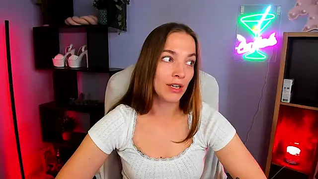 Snapshot of kenzie_x chatting on 09/09/25, 06:35 kenzie x online show from 09/09/25, 06:35