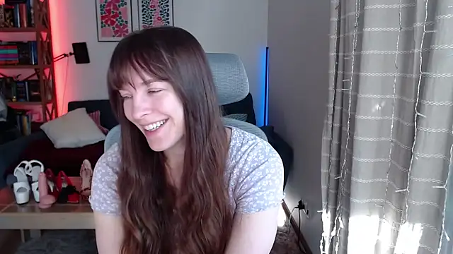 Snapshot of kenzie_x chatting on 03/19/26, 07:23 kenzie x online show from 03/19/26, 07:23