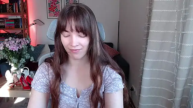 Snapshot of kenzie_x chatting on 04/15/26, 06:20 kenzie x online show from 04/15/26, 06:20