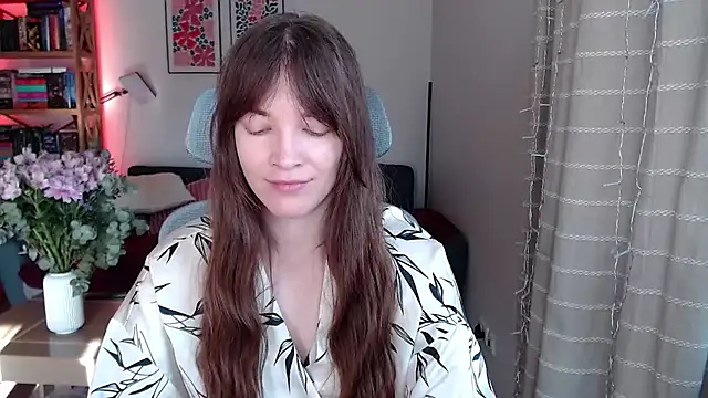 Snapshot of kenzie_x chatting on 04/17/26, 06:16 kenzie x online show from 04/17/26, 06:16